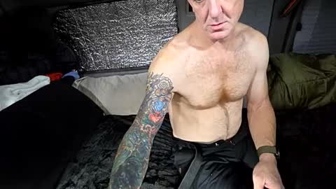 Snapshot of jeremycassanova chatting on 12/01/25, 04:06 Jeremy online show from 12/01/25, 04:06