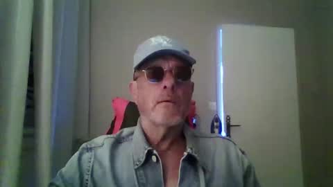 jerflor online show from 11/19/25, 02:50