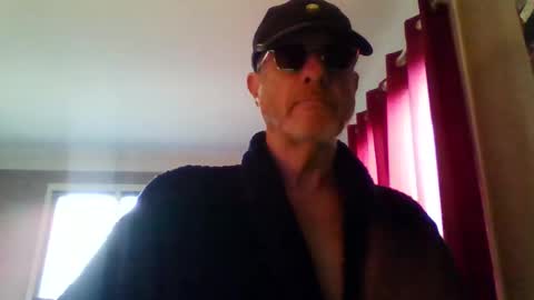 jerflor online show from 12/22/25, 12:57