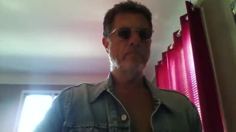 jerflor online show from 05/15/26, 11:39