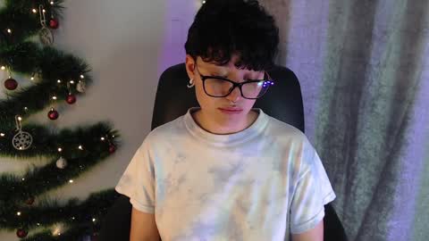 Snapshot of jero_harper1 chatting on 12/19/24, 01:18 jero harper1 online show from 12/19/24, 01:18