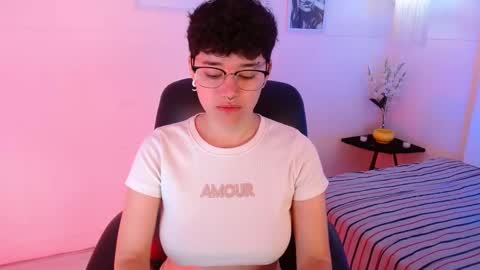 Snapshot of jero_harper1 chatting on 09/19/25, 02:51 jero harper1 online show from 09/19/25, 02:51