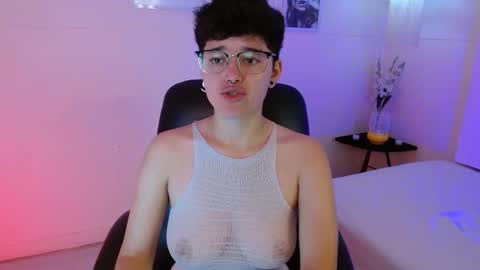 Snapshot of jero_harper1 chatting on 10/22/25, 03:45 jero harper1 online show from 10/22/25, 03:45