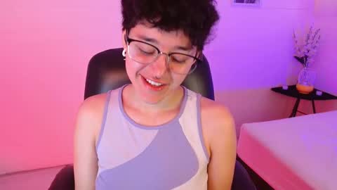 Snapshot of jero_harper1 chatting on 11/13/25, 03:55 jero harper1 online show from 11/13/25, 03:55