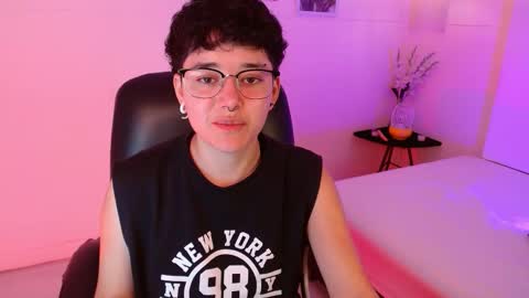 Snapshot of jero_harper1 chatting on 11/28/25, 04:09 jero harper1 online show from 11/28/25, 04:09