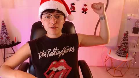 Snapshot of jero_harper1 chatting on 12/18/25, 05:08 jero harper1 online show from 12/18/25, 05:08