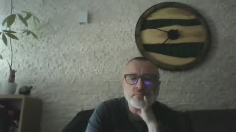 Snapshot of jerry250461 chatting on 04/17/26, 08:39 jerry250461 online show from 04/17/26, 08:39