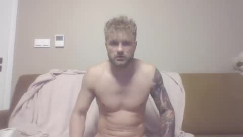 Snapshot of jerryalise chatting on 12/20/24, 04:14 jerryalise online show from 12/20/24, 04:14