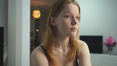 Molly online show from 11/07/25, 03:12