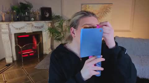 jes_solar online show from 11/26/25, 07:59