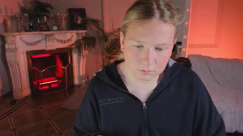 jes_solar online show from 11/30/25, 06:12