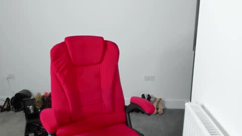 MistressJesicaCoper online show from 03/09/25, 12:53