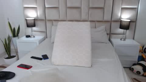 Snapshot of jesicataylorx chatting on 10/16/25, 10:33 JESICA online show from 10/16/25, 10:33