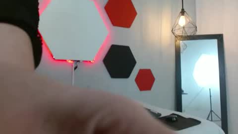 Snapshot of jesiclark chatting on 02/13/25, 08:48 sofi online show from 02/13/25, 08:48