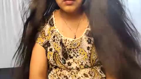 Jesmin online show from 05/13/26, 06:49