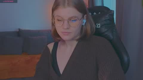Snapshot of jess0e9 chatting on 03/28/26, 02:38 JessieVibes online show from 03/28/26, 02:38