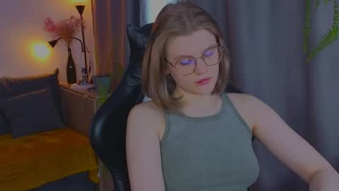 Snapshot of jess0e9 chatting on 04/12/26, 12:32 JessieVibes online show from 04/12/26, 12:32