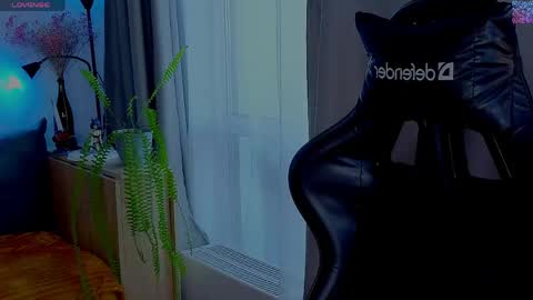 Snapshot of jess0e9 chatting on 04/21/26, 02:12 JessieVibes online show from 04/21/26, 02:12