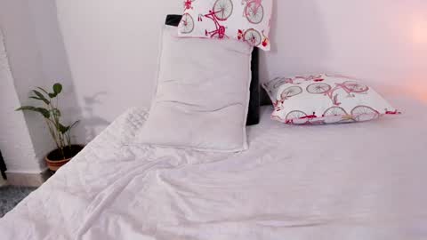 jessica herreraToday I will be your devil and you my victim online show from 02/06/25, 12:00