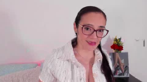 jessica herreraToday I will be your devil and you my victim online show from 05/12/26, 10:29