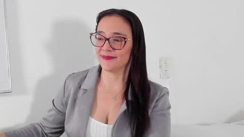 jessica herreraToday I will be your devil and you my victim online show from 05/15/26, 09:33
