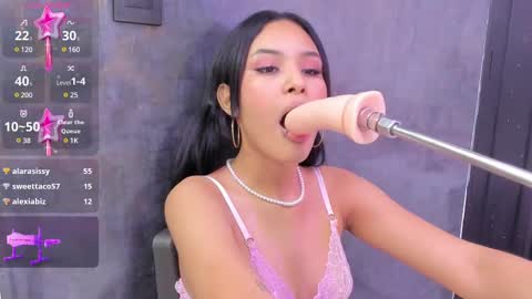 Snapshot of jess_ackerman chatting on 02/23/25, 06:49 Jess online show from 02/23/25, 06:49