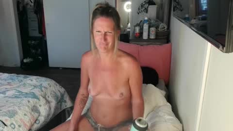 Jessica online show from 02/27/25, 09:58