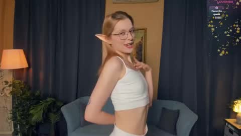 Snapshot of jessdail chatting on 11/05/25, 12:05 Jess online show from 11/05/25, 12:05