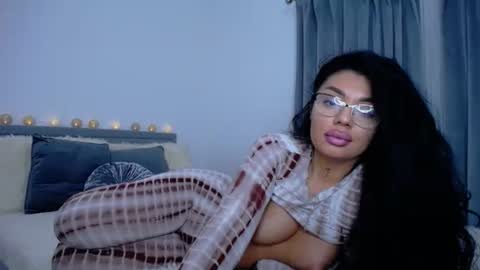 Snapshot of jessebella chatting on 02/13/25, 12:35 jesse online show from 02/13/25, 12:35