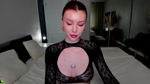 Snapshot of jessica_gill chatting on 02/24/25, 07:22 Jessica online show from 02/24/25, 07:22