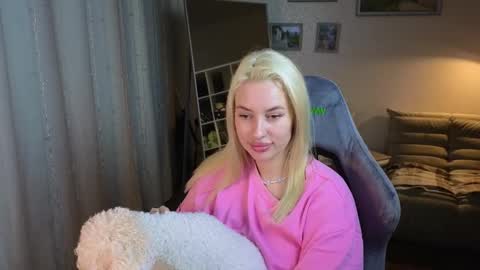 Snapshot of jessica_hanson chatting on 01/18/25, 05:31 Jessy online show from 01/18/25, 05:31