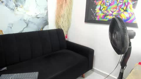 JESSICA online show from 12/18/25, 08:15