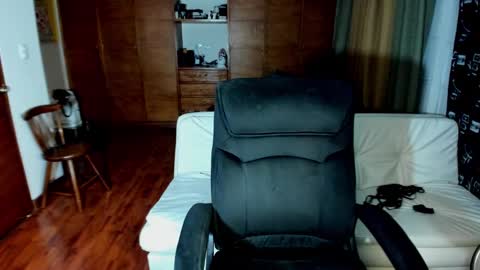 jessica_rabbit777_ online show from 01/10/25, 12:17