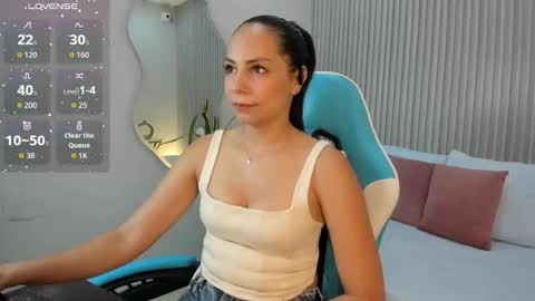 jessica_taylor_22 online show from 10/13/25, 07:14