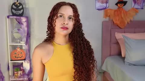 Jessica online show from 10/31/25, 05:14