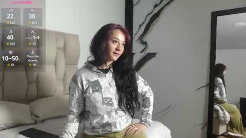 Snapshot of jessicadove chatting on 07/06/26, 12:02 Jessica online show from 07/06/26, 12:02