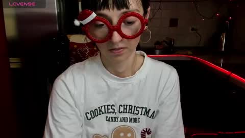 Snapshot of jessicaforris chatting on 01/21/25, 10:41 jessicaforris online show from 01/21/25, 10:41