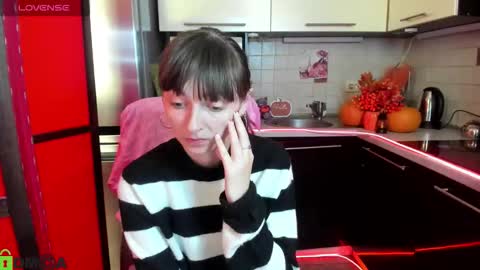 Snapshot of jessicaforris chatting on 10/11/25, 07:07 jessicaforris online show from 10/11/25, 07:07