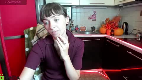 Snapshot of jessicaforris chatting on 10/18/25, 07:53 jessicaforris online show from 10/18/25, 07:53