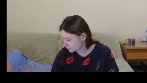 Snapshot of jessicaholland1 chatting on 04/15/26, 06:53 jessicaholland1 online show from 04/15/26, 06:53
