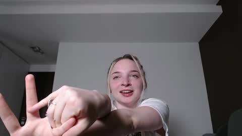 Snapshot of jessicahwinters chatting on 05/10/26, 10:26 Jessica online show from 05/10/26, 10:26