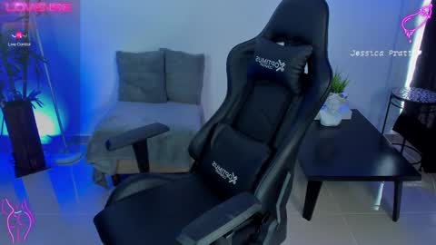 Snapshot of jessicapratt chatting on 02/13/25, 05:33 Jessica Pratt IG jessicaxpratt online show from 02/13/25, 05:33