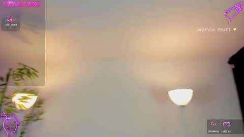 Snapshot of jessicapratt chatting on 02/17/25, 11:42 Jessica Pratt IG jessicaxpratt online show from 02/17/25, 11:42