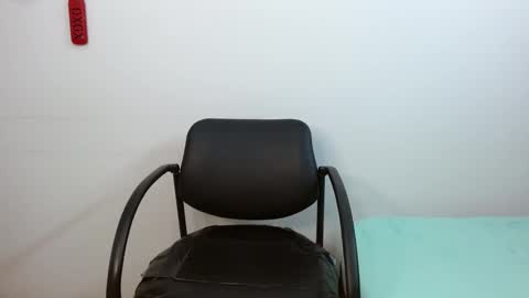 Snapshot of jessicarabbit4 chatting on 02/05/25, 01:47 jessicarabbit4 online show from 02/05/25, 01:47