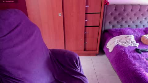 jessicarobbit online show from 01/07/25, 01:24