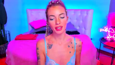 Jessy online show from 10/21/25, 05:57