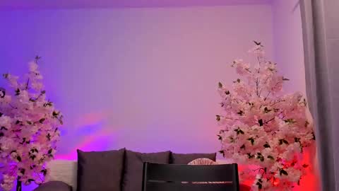 Gloria   online show from 01/20/25, 02:22