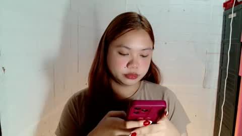 Snapshot of jessiefoxx0 chatting on 12/19/25, 06:04 Jessie online show from 12/19/25, 06:04