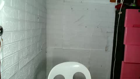 Snapshot of jessiefoxx0 chatting on 03/05/26, 06:59 Jessie online show from 03/05/26, 06:59