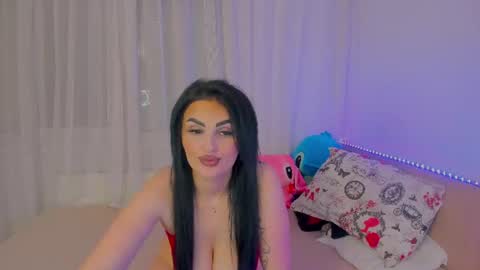 Snapshot of jessielines_1 chatting on 06/19/26, 05:06 jessie online show from 06/19/26, 05:06